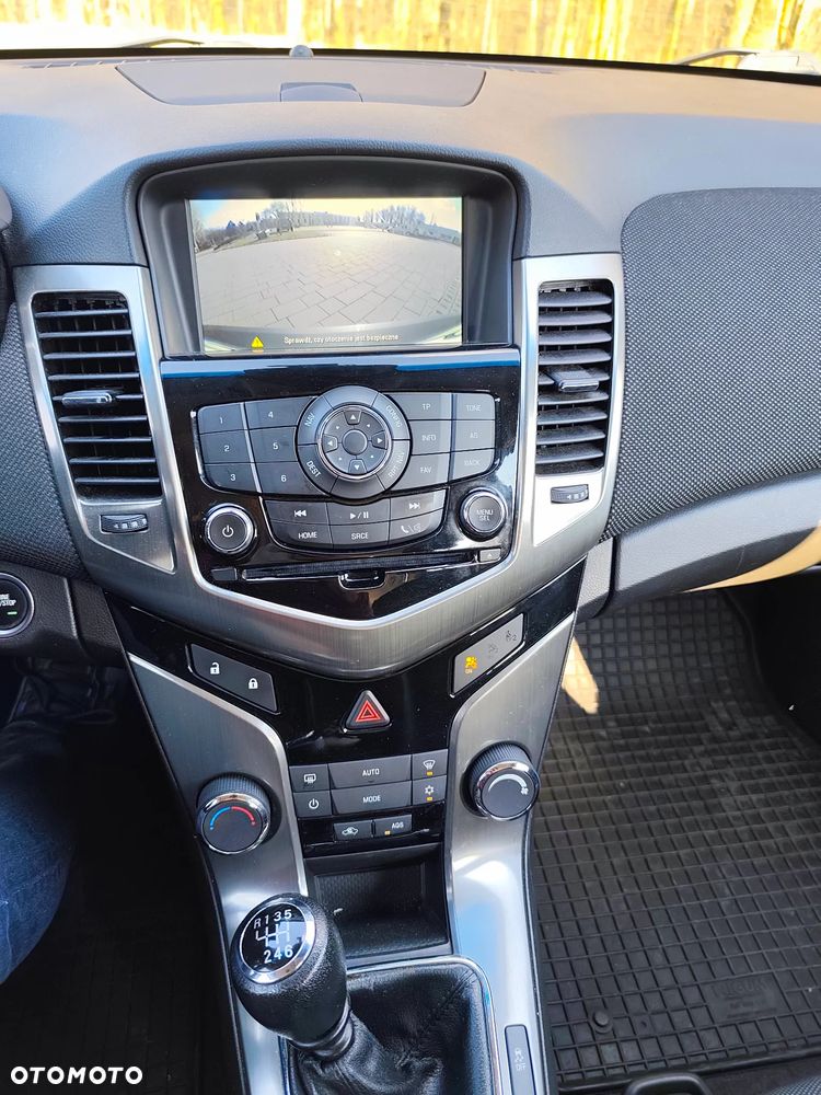 Chevrolet Cruze 2.0 D LTZ+ - 13