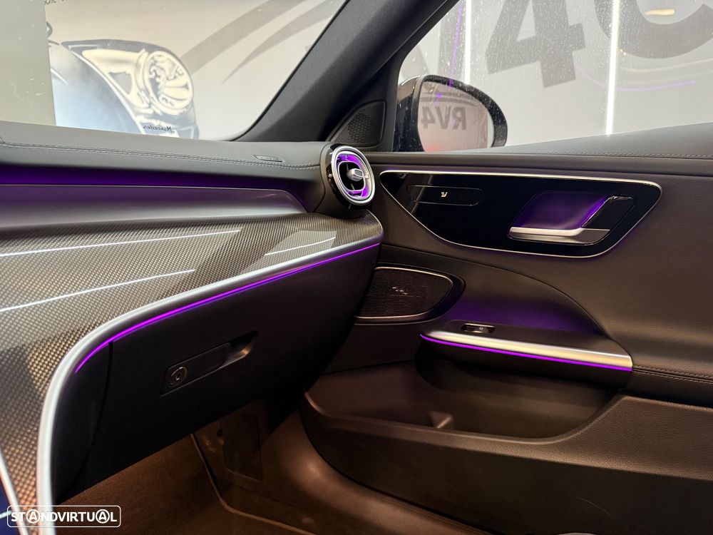 Mercedes-Benz C 300 e AMG Line - 4