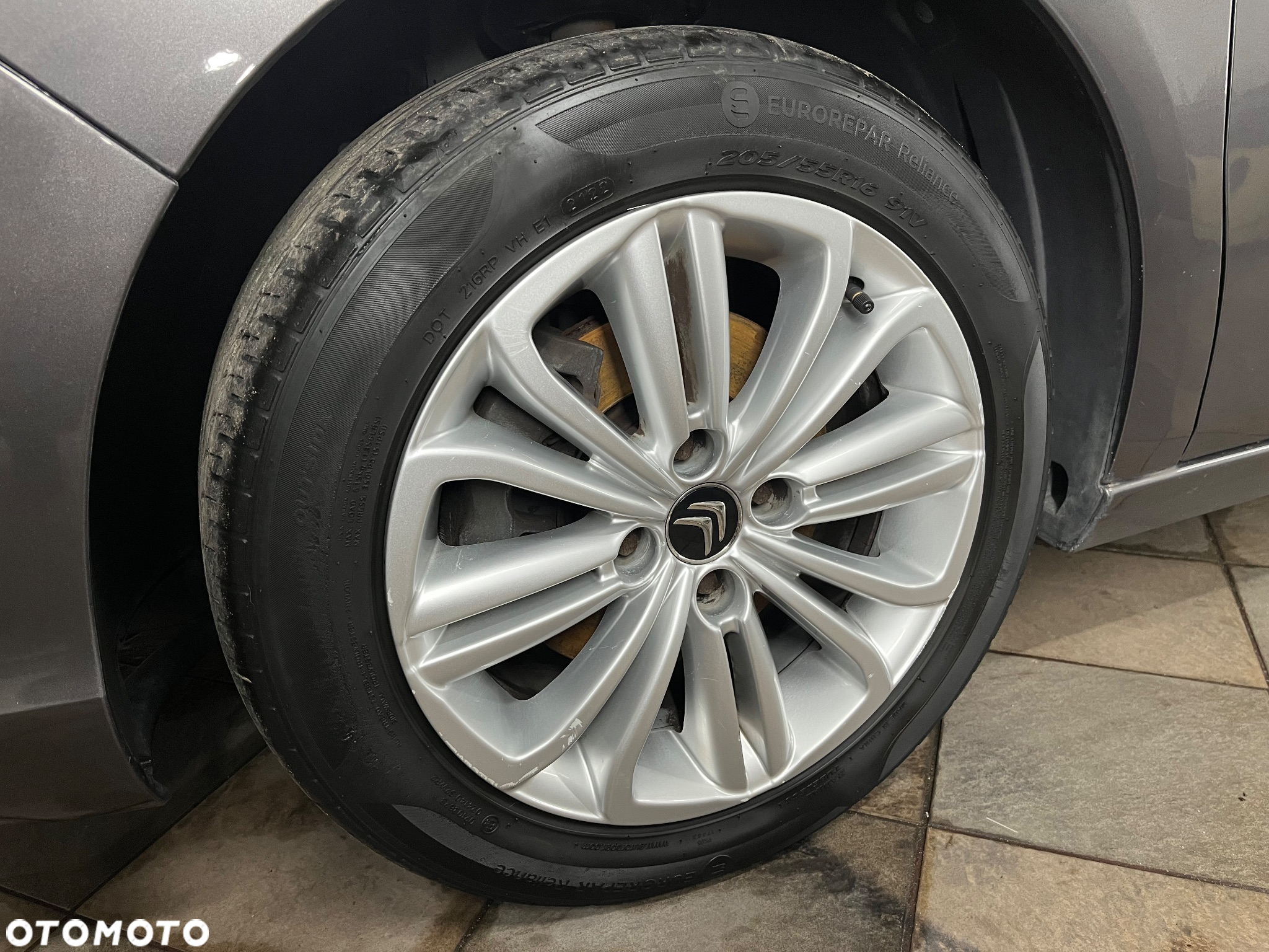 Citroën C4 e-HDi 115 Selection - 6