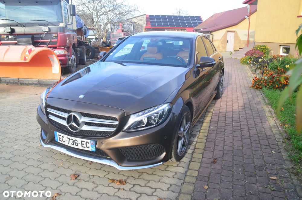 Mercedes-Benz Klasa C 200 4Matic 7G-TRONIC AMG Line - 3