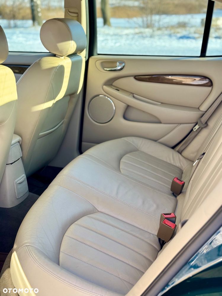 Jaguar X-Type - 21