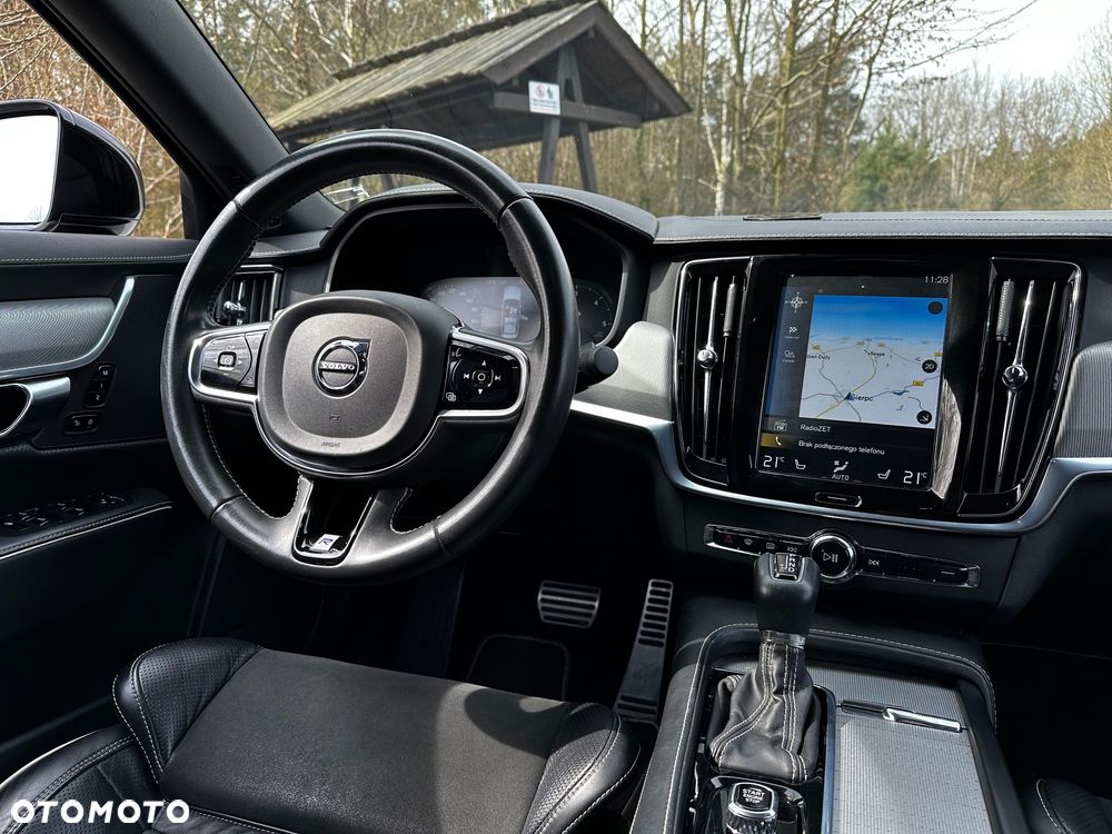 Volvo S90 D4 R-Design - 39