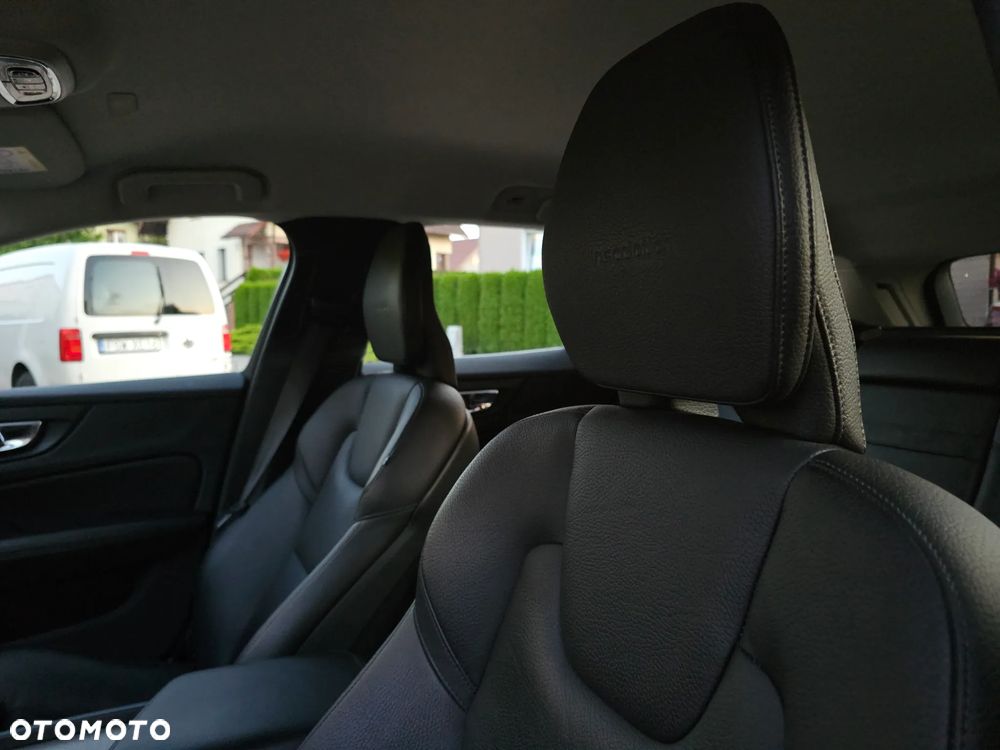 Volvo V60 D4 Inscription - 12