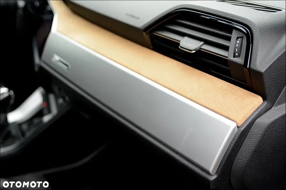 Audi Q3 Sportback 35 TDI S tronic S line - 32