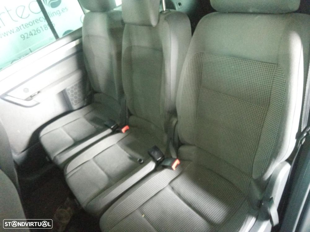 BANCOS TRASEIROS VOLKSWAGEN TOURAN 1T1 - 1