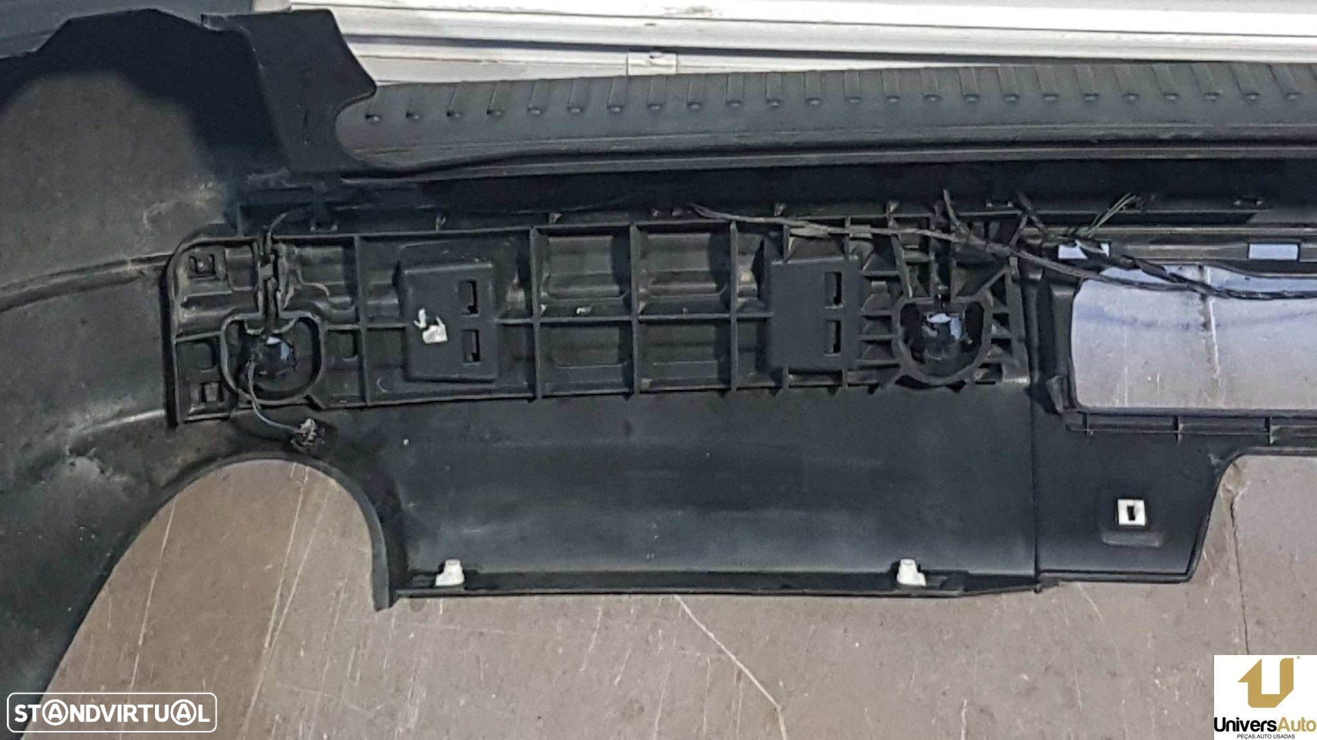 PARA-CHOQUES TRASEIRO LAND ROVER RANGE ROVER SPORT V6 TD HSE - 2