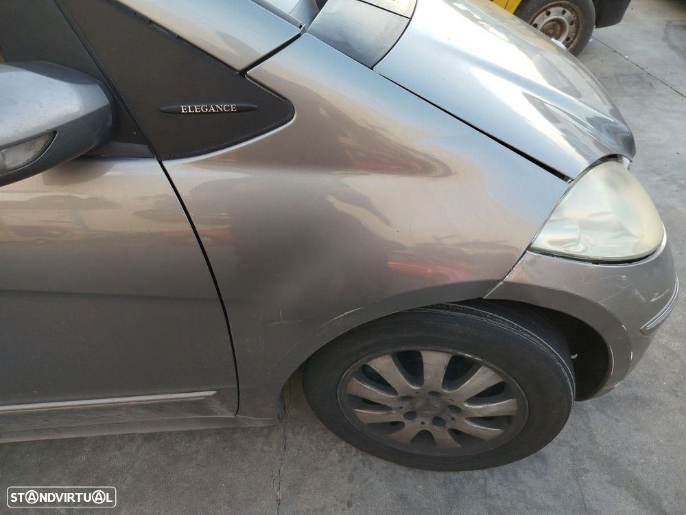 Guarda-lamas direito MERCEDES-BENZ Classe A (W169) - 1