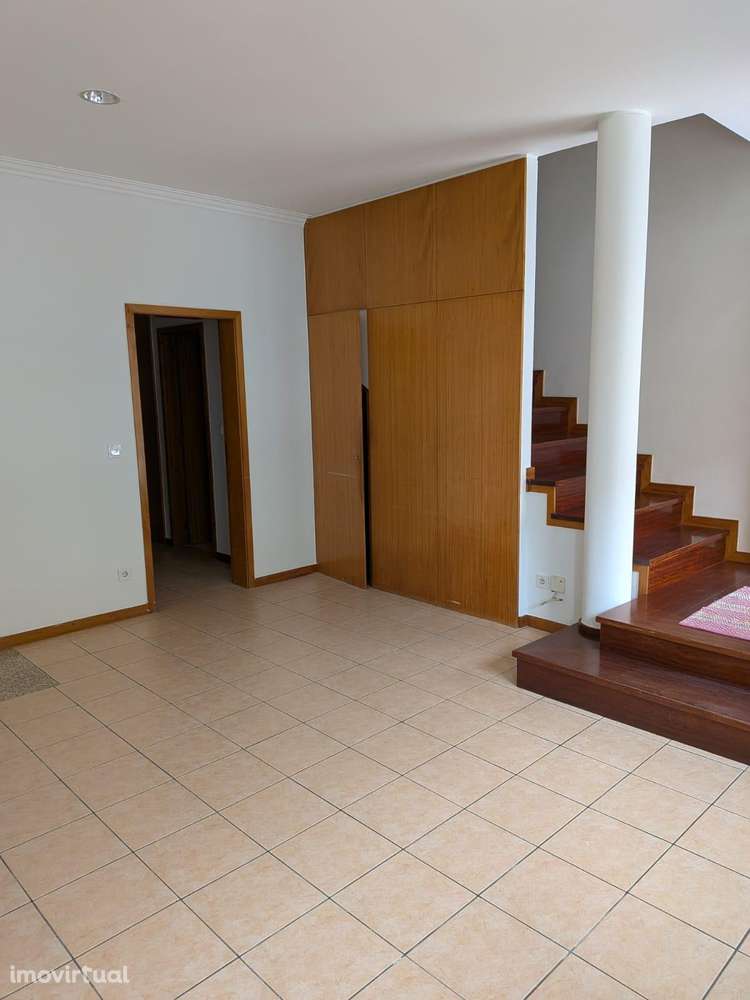 MORADIA - REAL - Grande imagem: 4/28