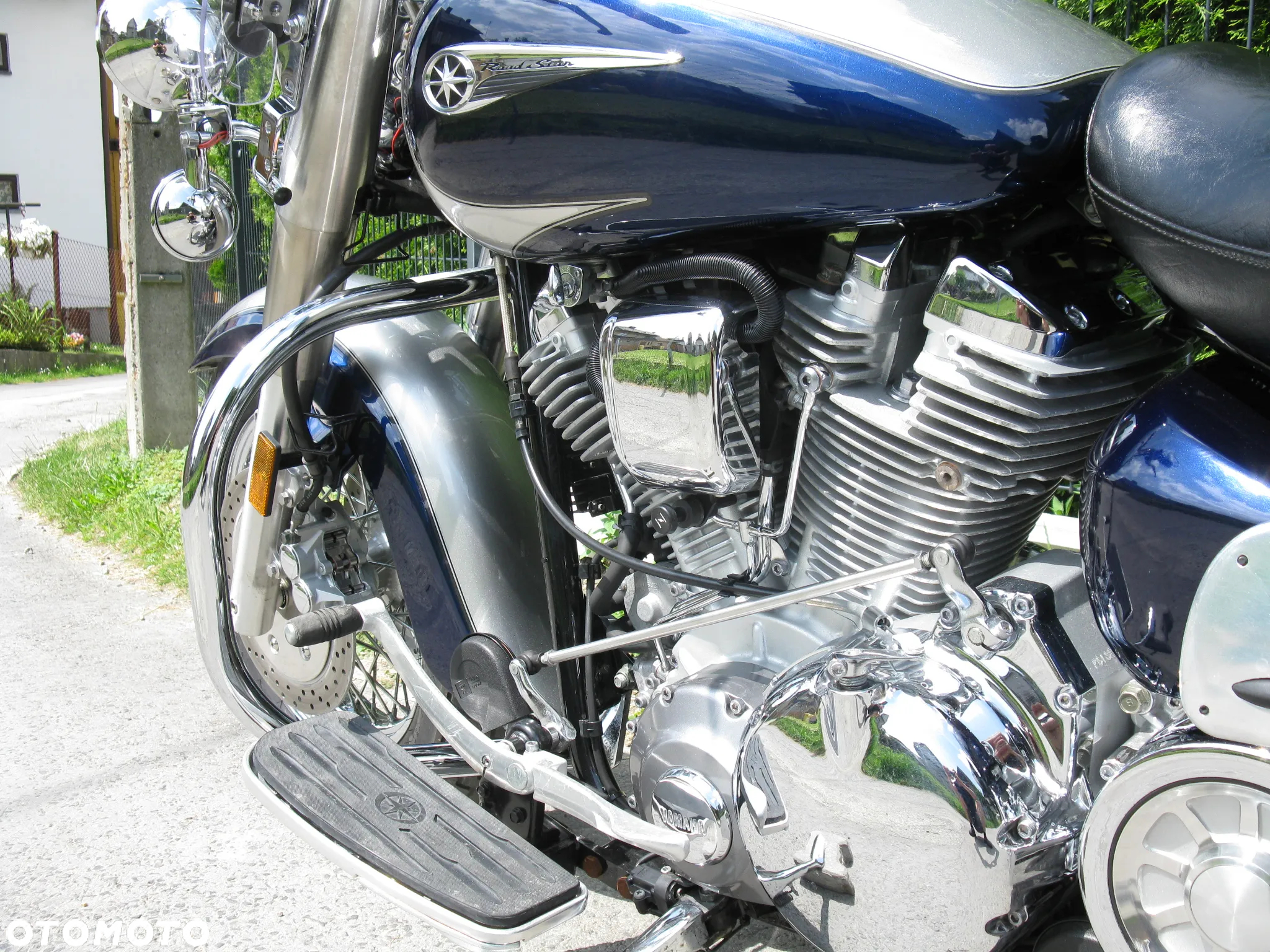 Yamaha Road Star - 12