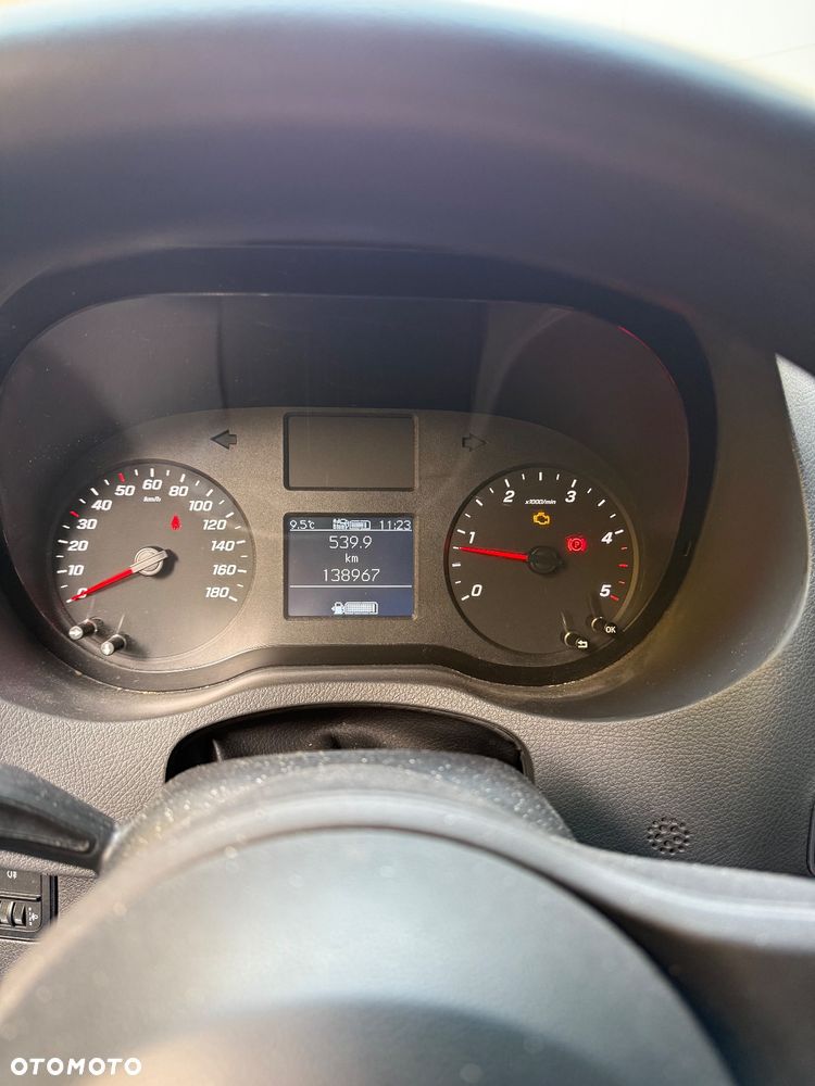 Mercedes-Benz Sprinter - 6