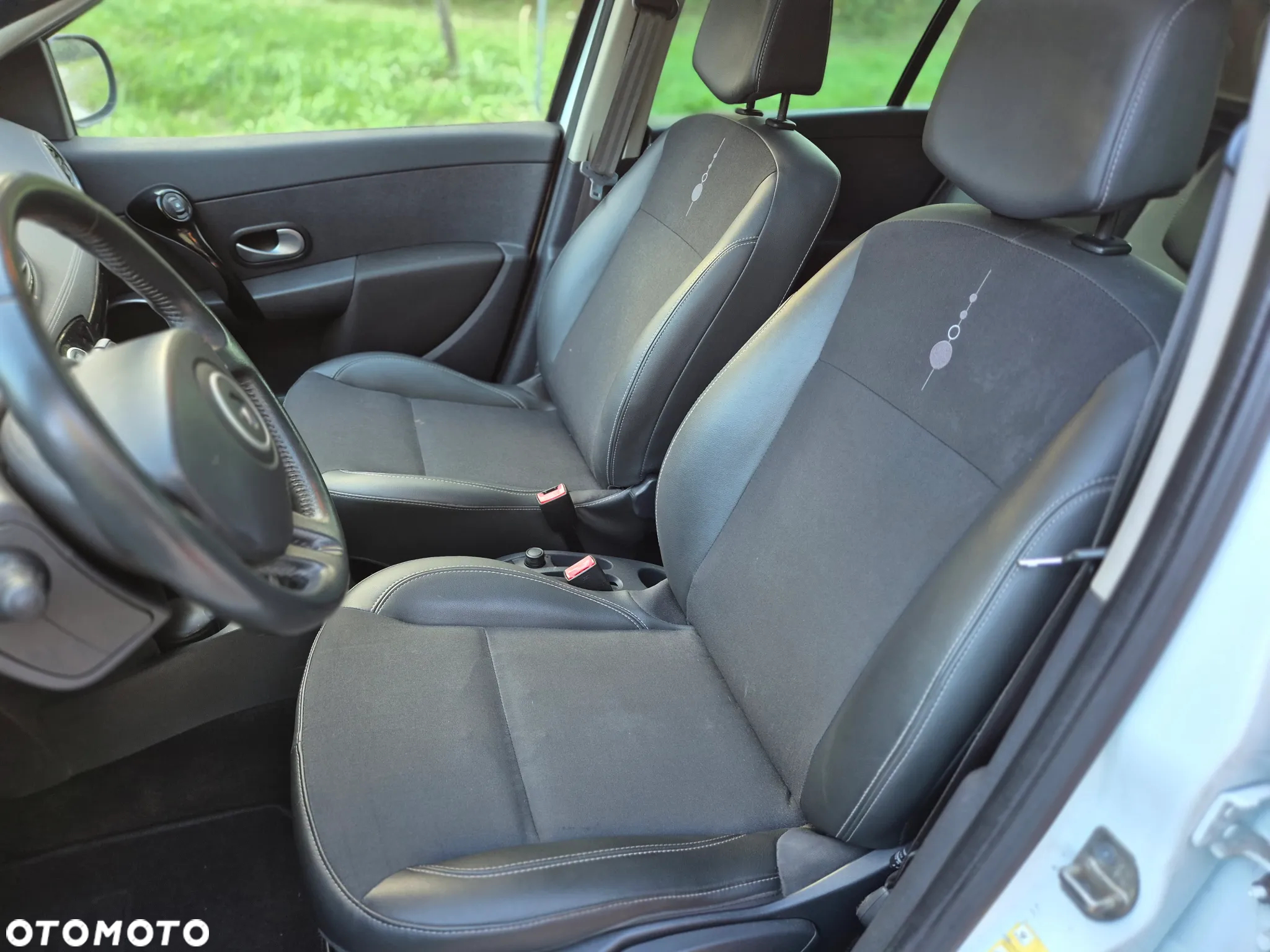 Renault Clio TCe 100 Grandtour nightDay - 20