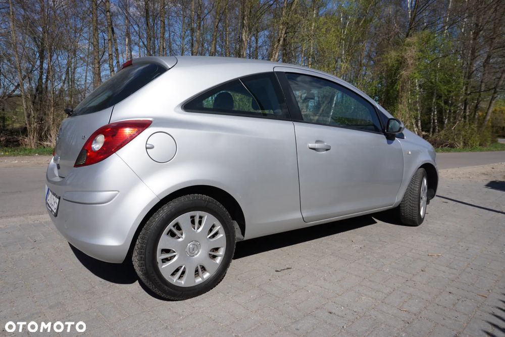 Opel Corsa 1.2 16V - 21