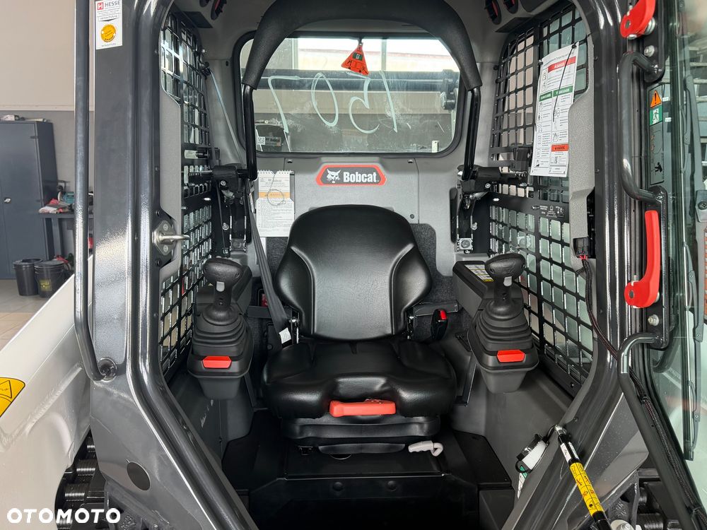 Bobcat T76 - 5
