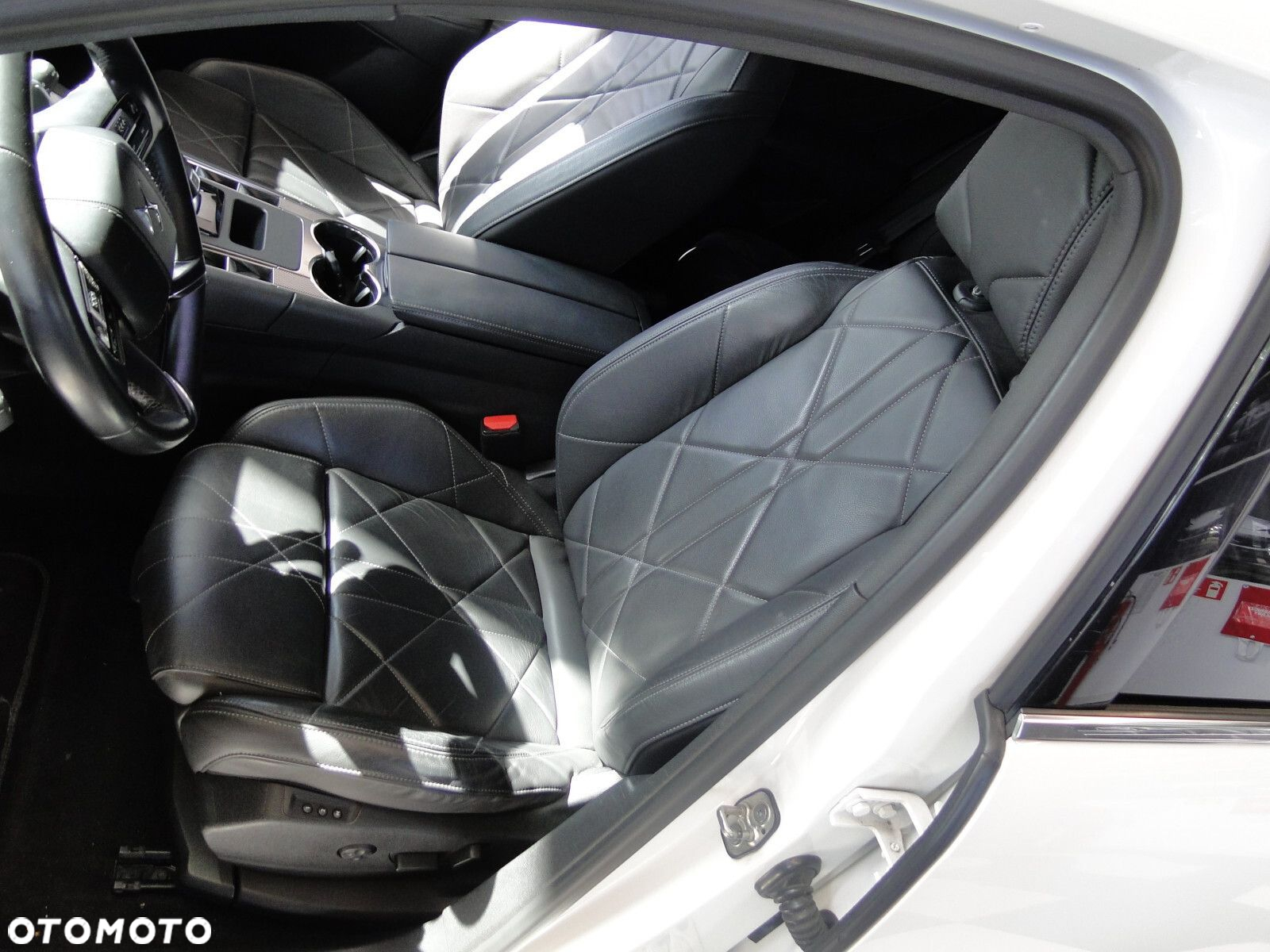 DS Automobiles DS 7 Crossback - 21