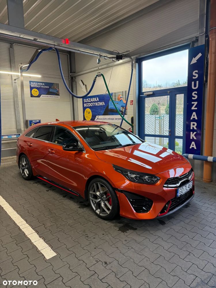 Kia ProCeed 1.6 T-GDI GT DCT - 14