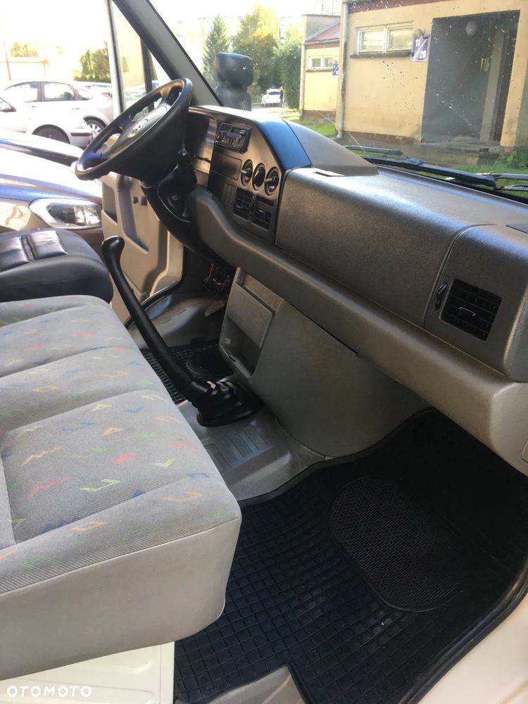 Volkswagen LT - 7
