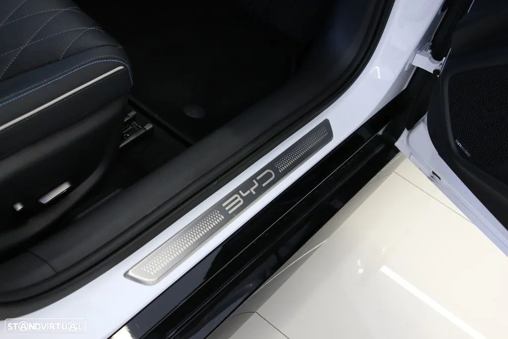 BYD Seal 82.5 kWh AWD Excellence - 35