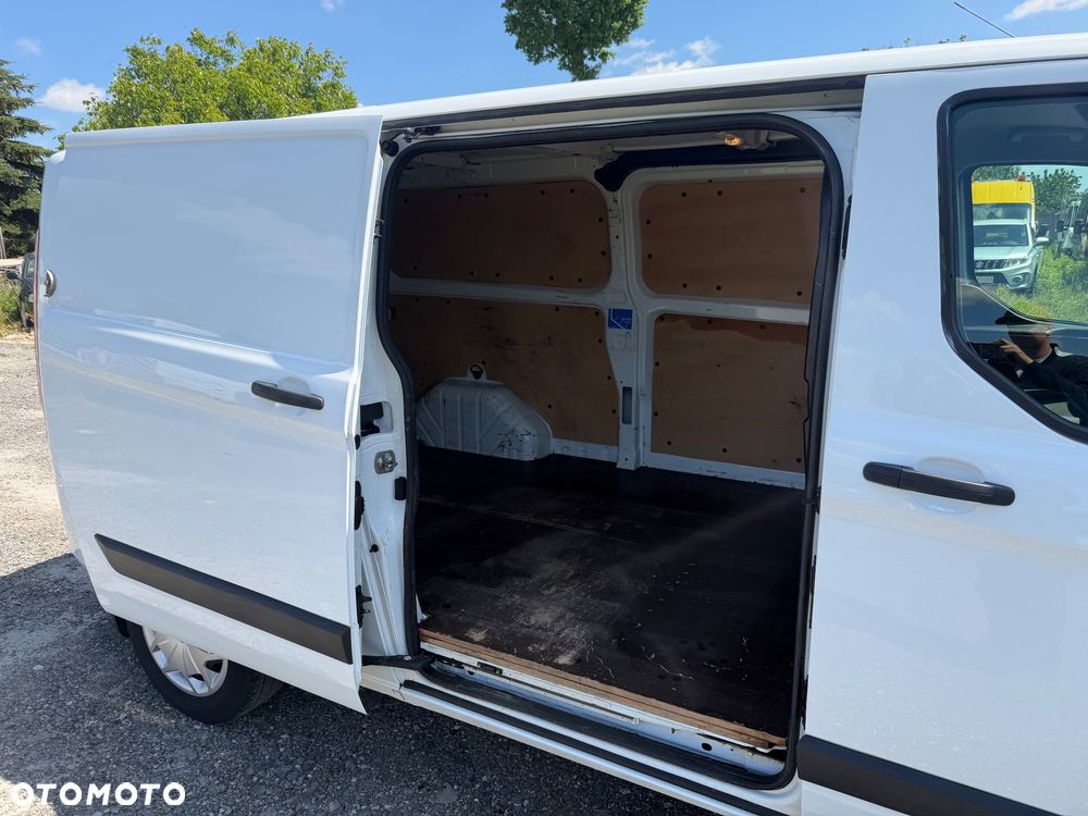 Ford Transit Custom - 8