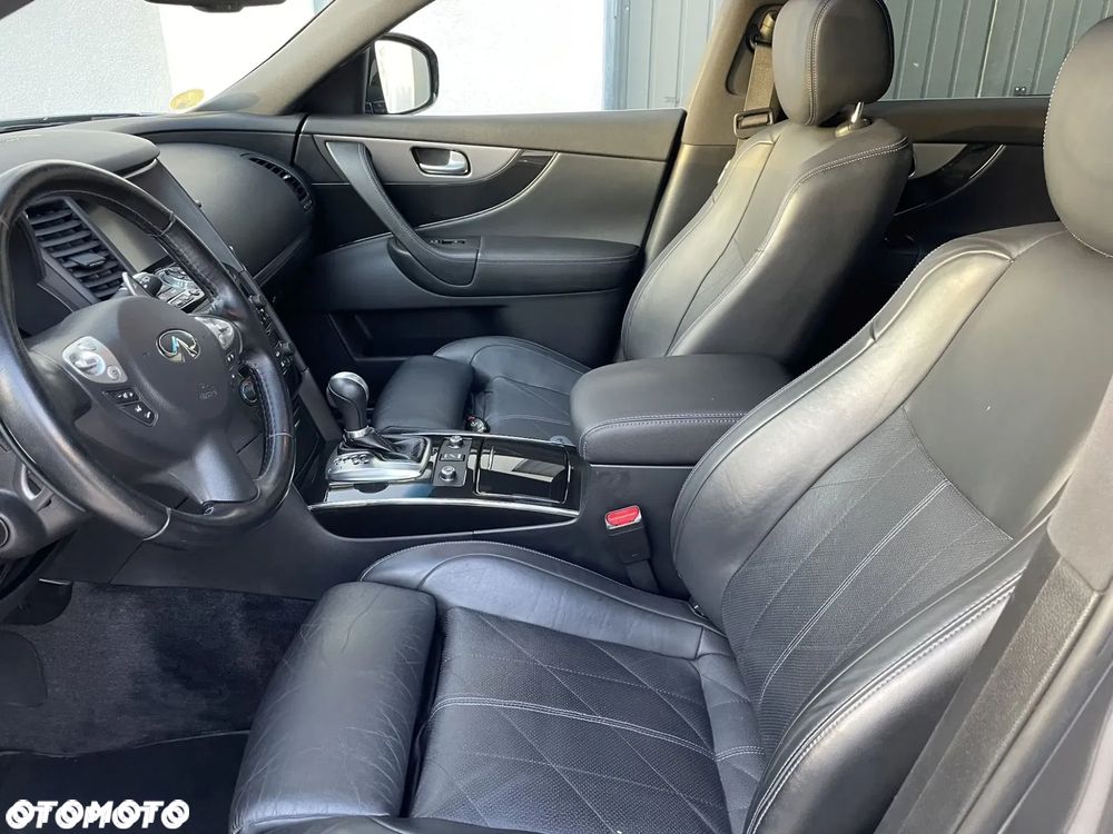 Infiniti Q70 3.0d S Premium - 16