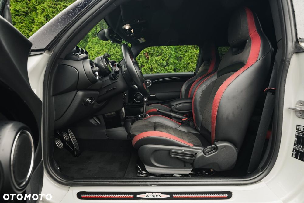 MINI John Cooper Works - 14