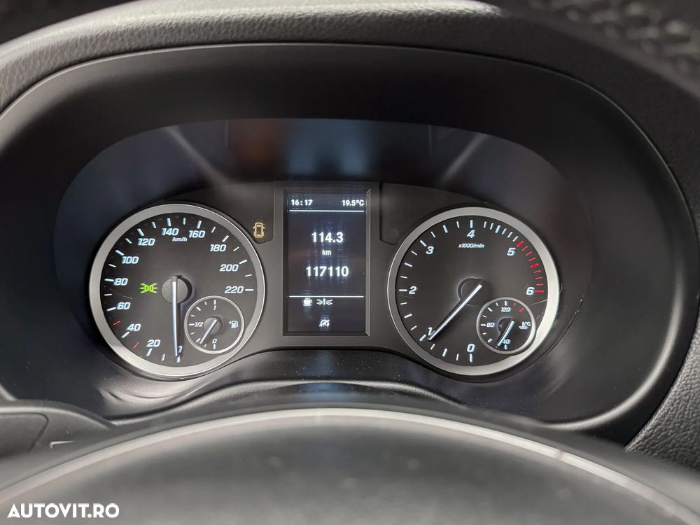 Mercedes-Benz VITO MAXI - 21