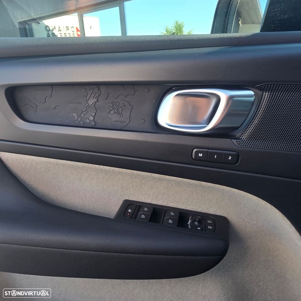 Volvo XC 40 1.5 T3 Momentum - 14