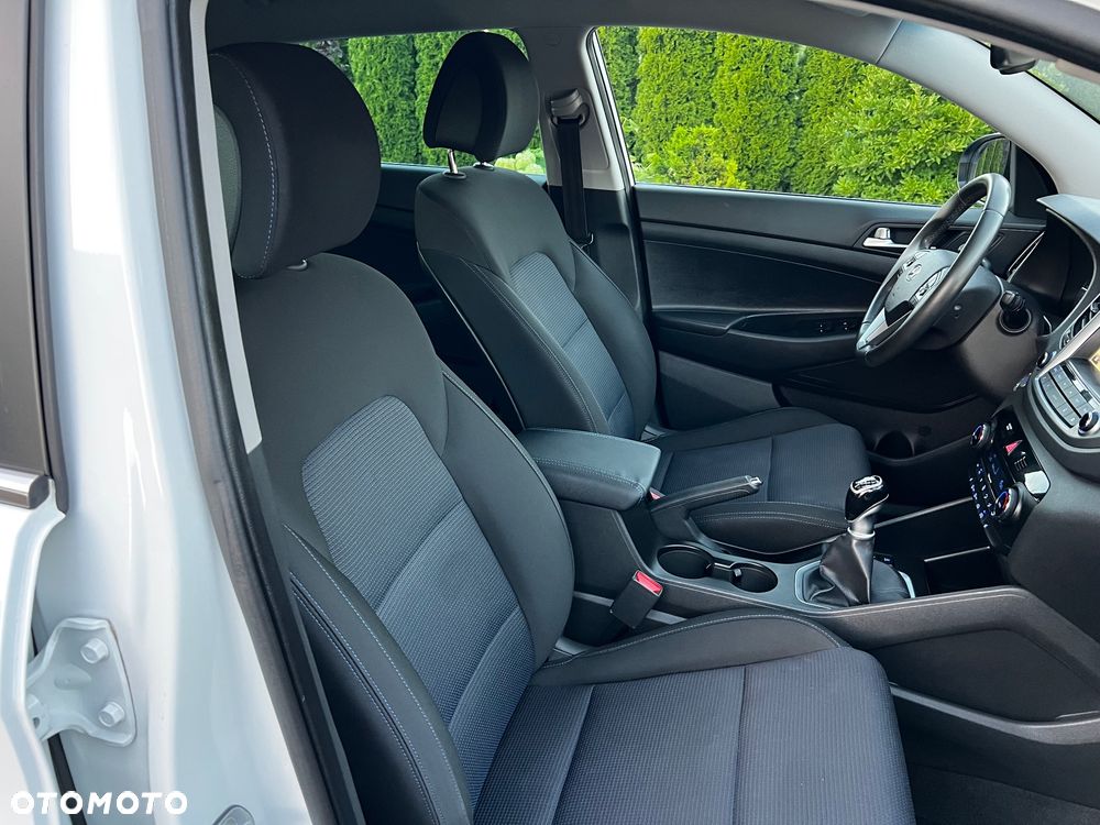 Hyundai Tucson blue 1.6 GDi 2WD Navi - 32