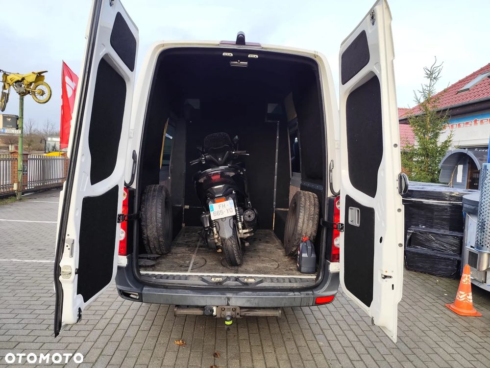 Volkswagen CRAFTER - 9