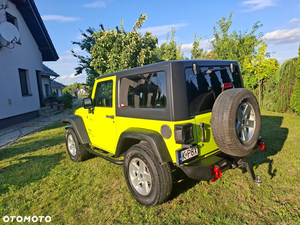 Jeep Wrangler - 10