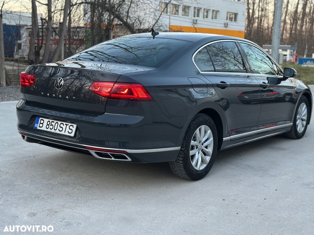 Volkswagen Passat 2.0 TDI DSG R Executive - 4