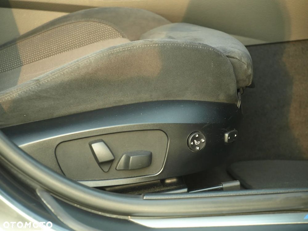 BMW X1 xDrive25d - 22