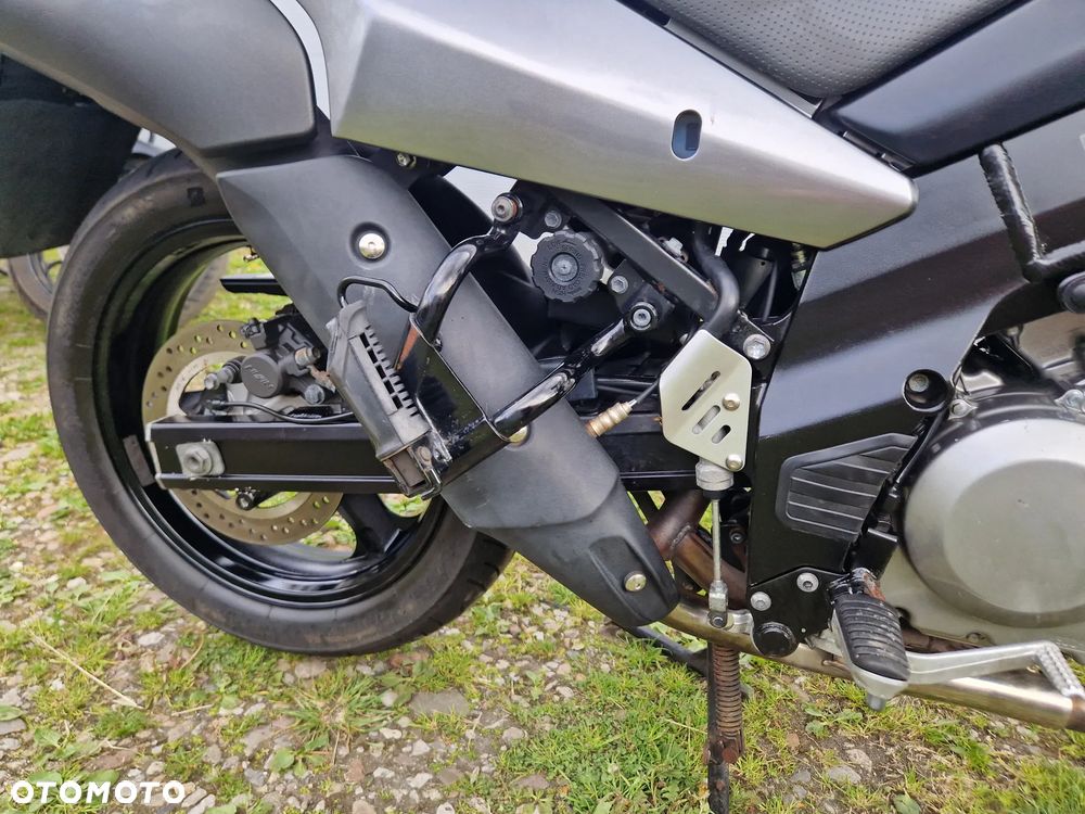 Suzuki V-STROM - 17