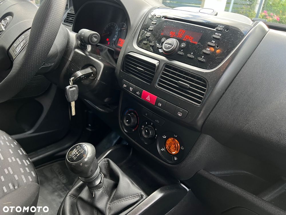 Opel Combo - 24