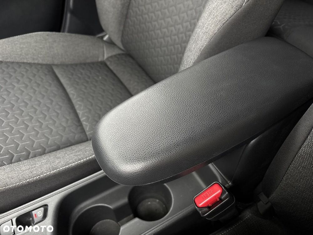 Toyota Yaris Cross 1.5 Comfort CVT - 35