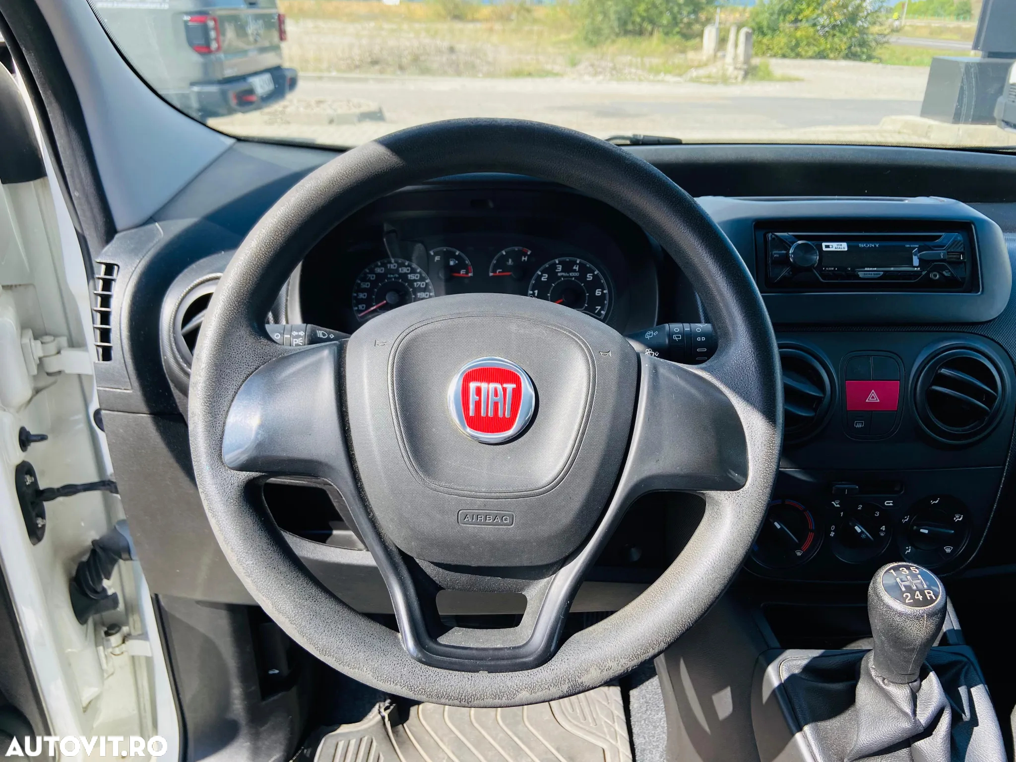 Fiat Qubo - 11