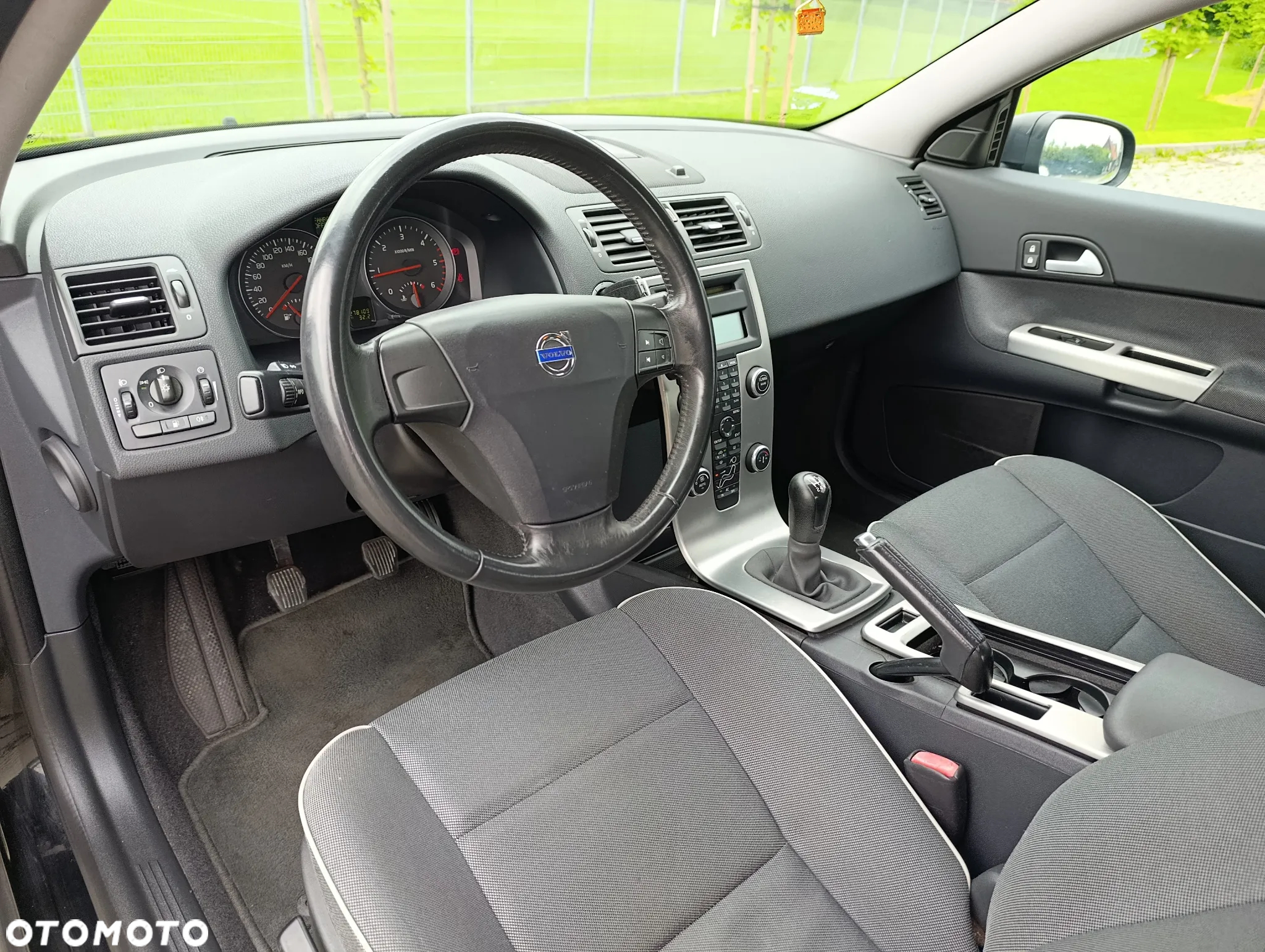 Volvo C30 1.6D - 13
