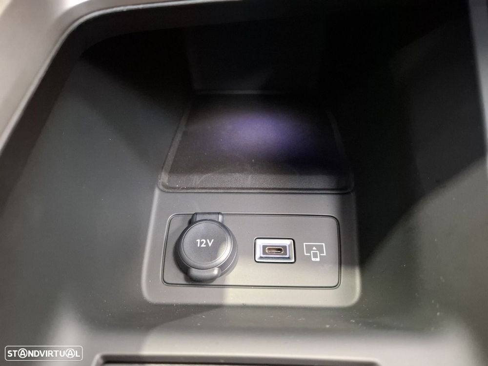 Peugeot e-308 SW 54 kWh Allure - 22