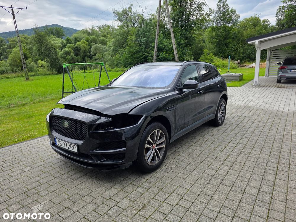 Jaguar F-Pace 25t AWD Prestige - 1