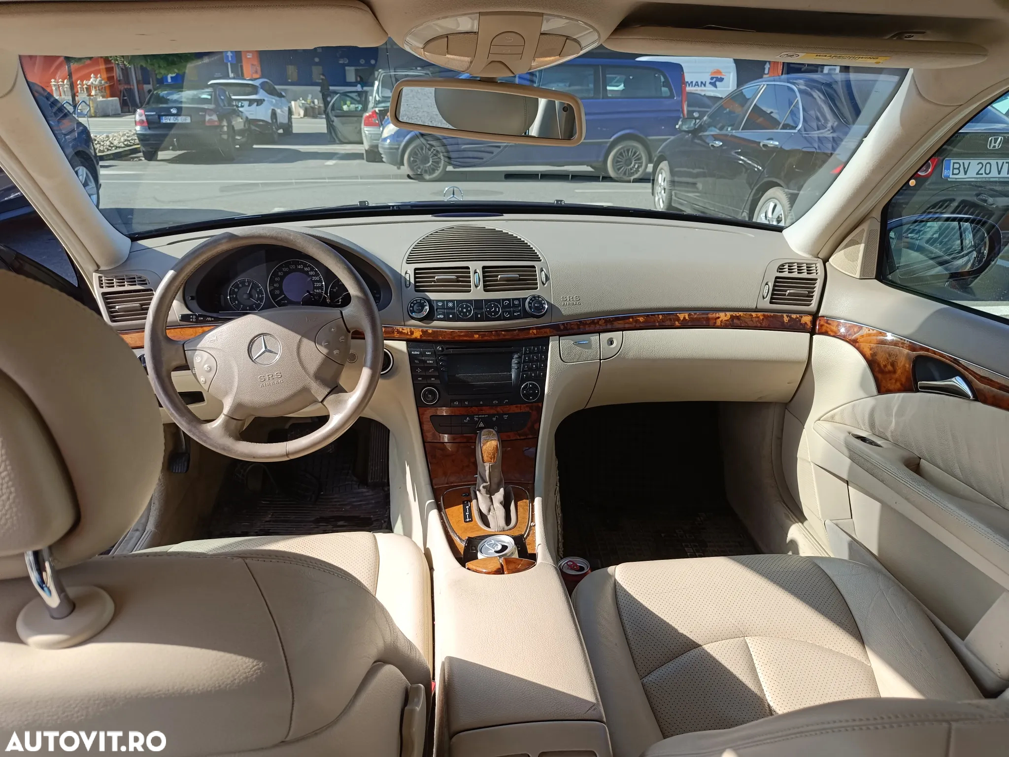 Mercedes-Benz E - 4