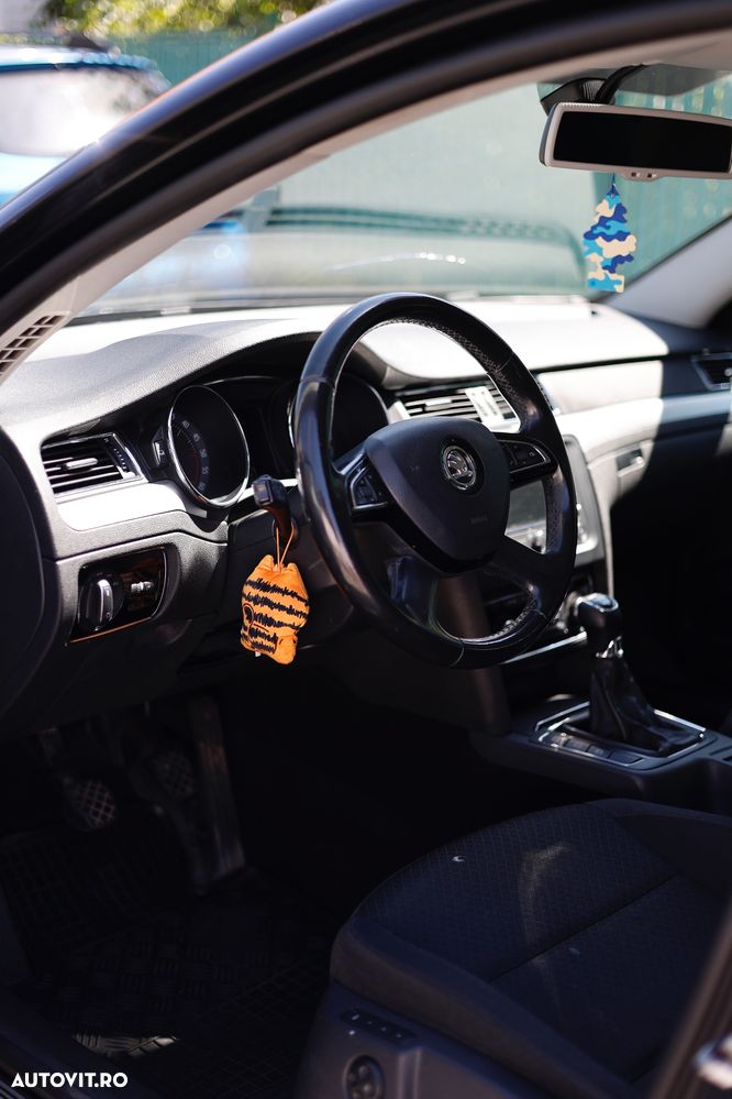 Skoda Superb 1.6 TDI Active - 8