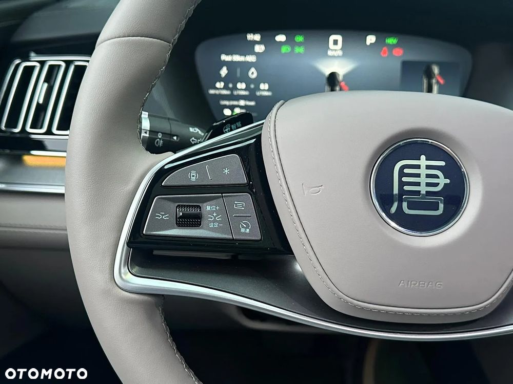 BYD Tang Flagship - 22