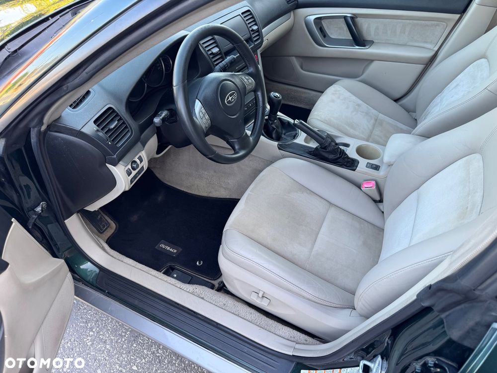 Subaru Outback Legacy 2.5RC NAV - 13