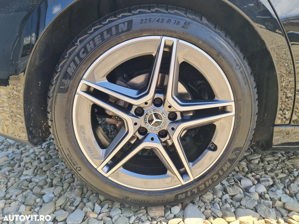 Mercedes-Benz A 180 d 7G-DCT AMG Line - 15