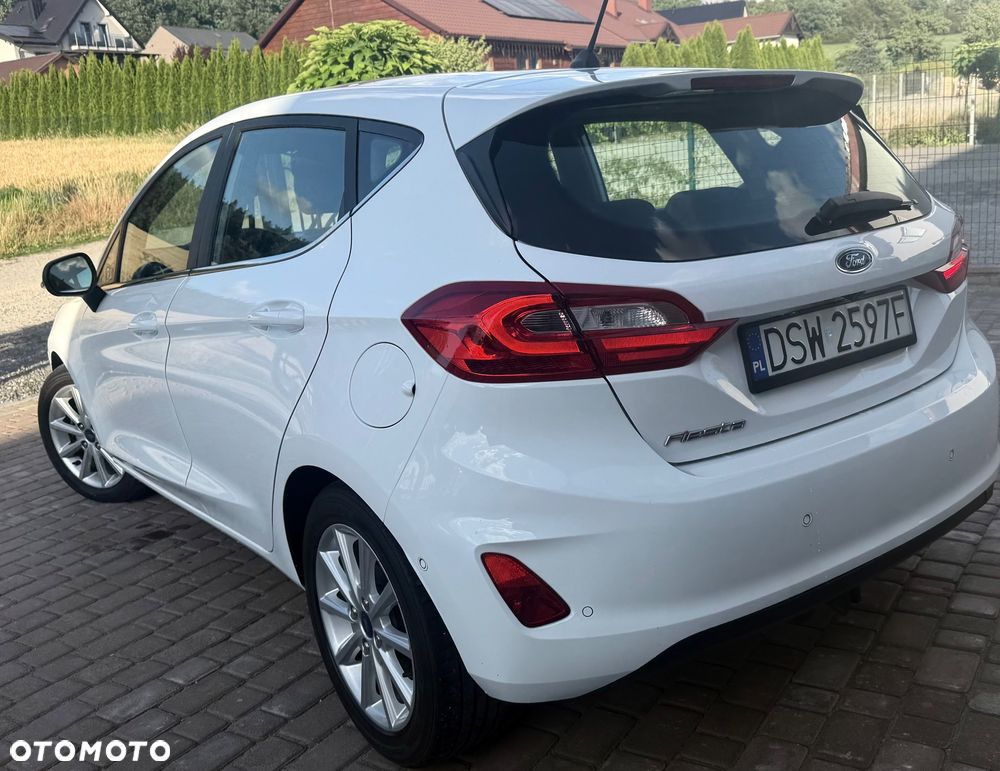 Ford Fiesta 1.0 EcoBoost S&S TITANIUM - 9