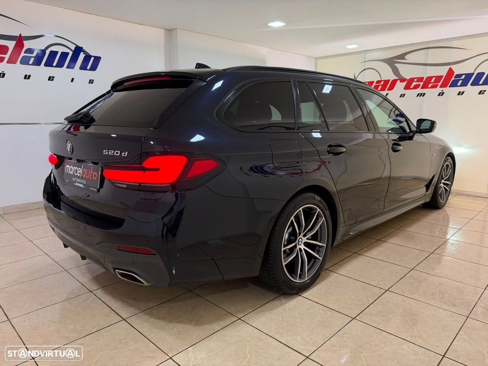 BMW 520 d Pack Desportivo M Auto - 10