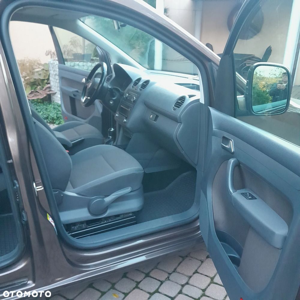 Volkswagen Caddy Trendline Mixt - 11