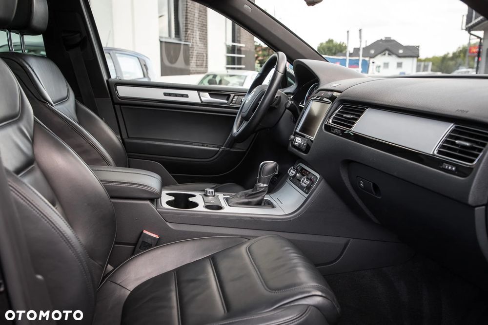 Volkswagen Touareg 3.0 V6 TDI 4XMot BMT - 9
