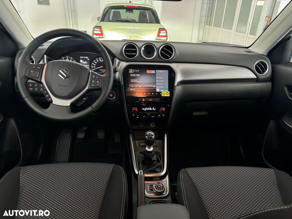 Suzuki Vitara 1.4 Boosterjet 6MT AllGrip MHEV Passion - 9