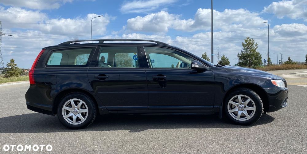 Volvo V70 2.5T Momentum - 6