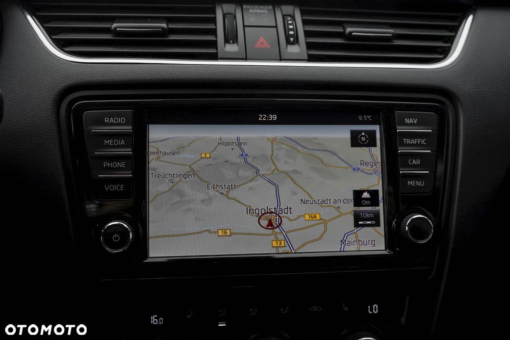 Skoda Octavia 2.0 TDI RS DSG - 25